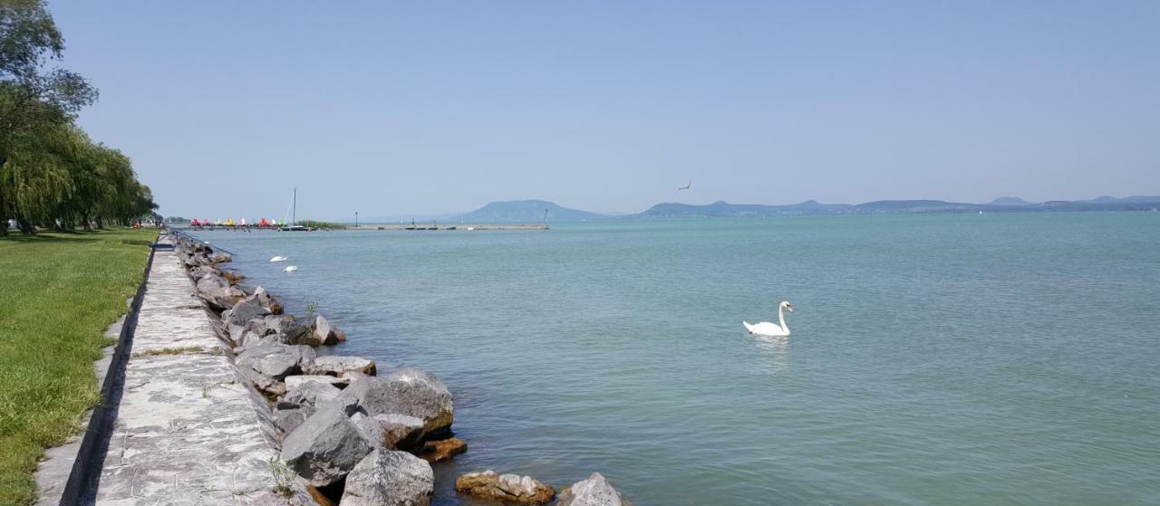 Lelle Resort CB34 Balatonlelle Esterno foto