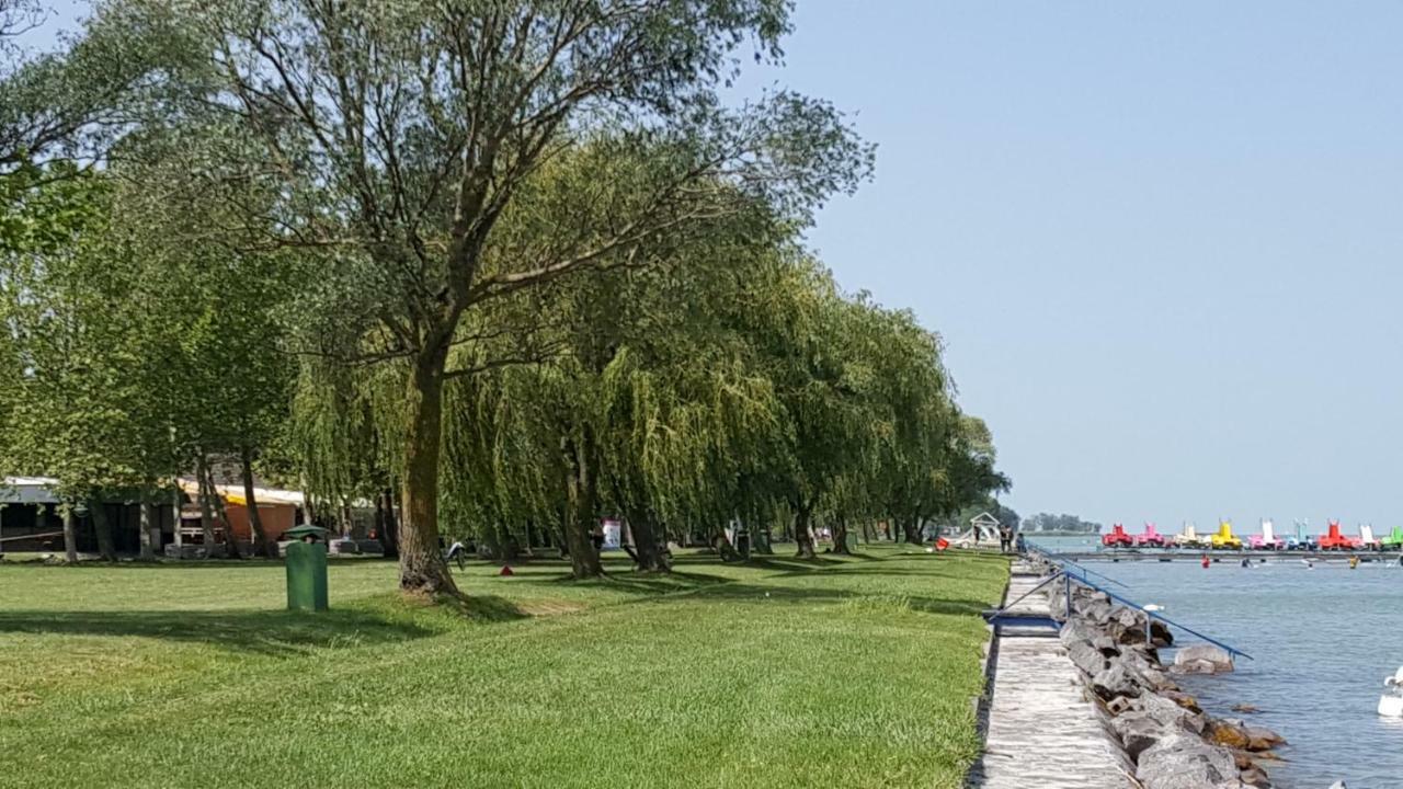 Lelle Resort CB34 Balatonlelle Esterno foto