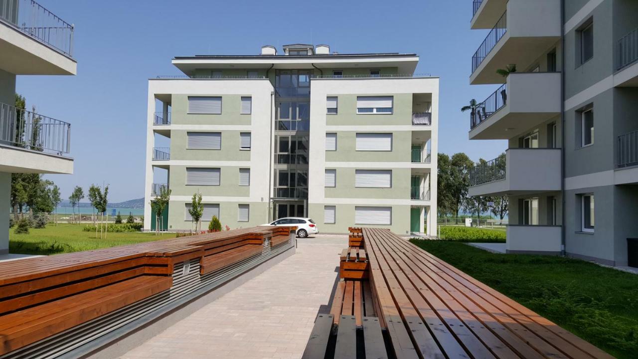 Lelle Resort CB34 Balatonlelle Esterno foto