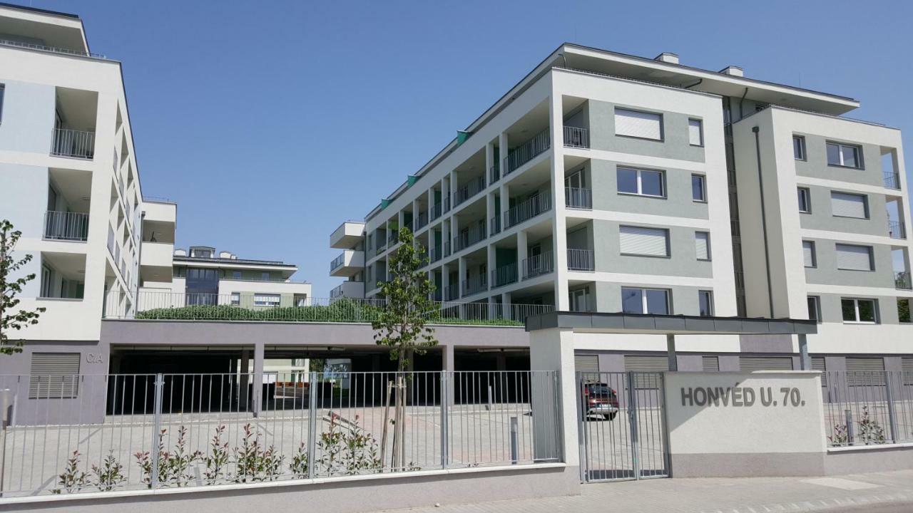 Lelle Resort CB34 Balatonlelle Esterno foto